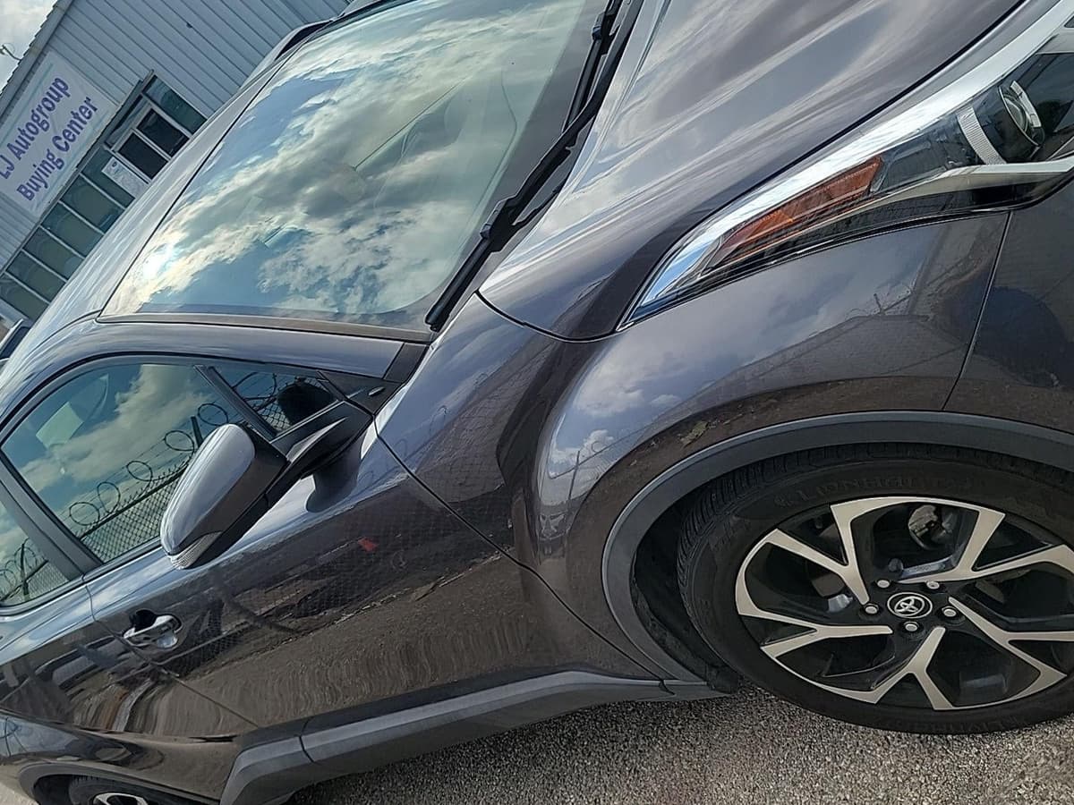 2019 Toyota C-HR - Image 12