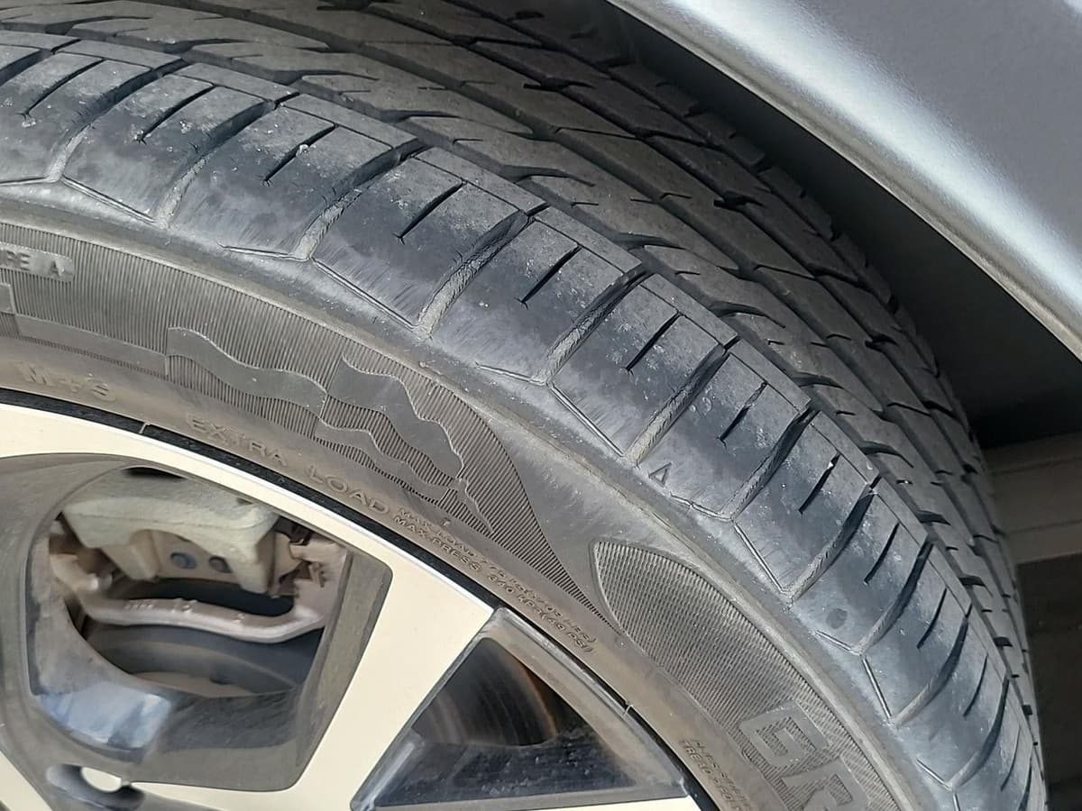 2019 Toyota C-HR - Image 13