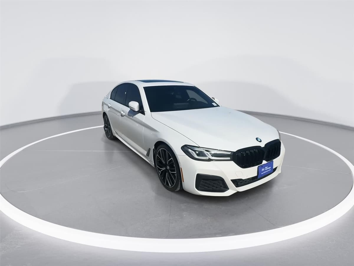 2021 BMW 5 Series - Image 2