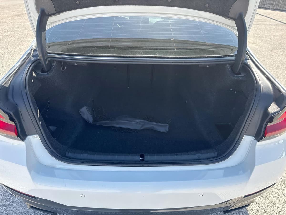 2021 BMW 5 Series - Image 20