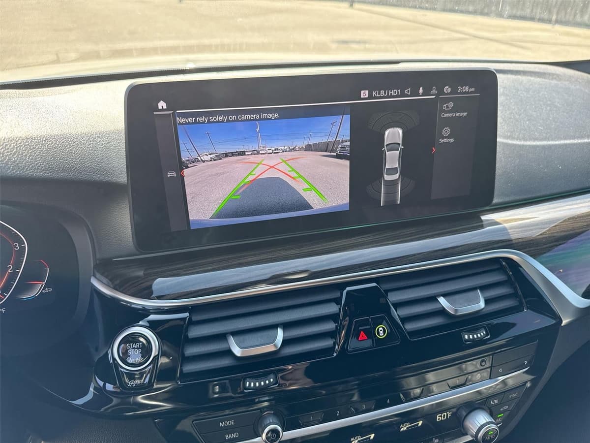 2021 BMW 5 Series - Image 23