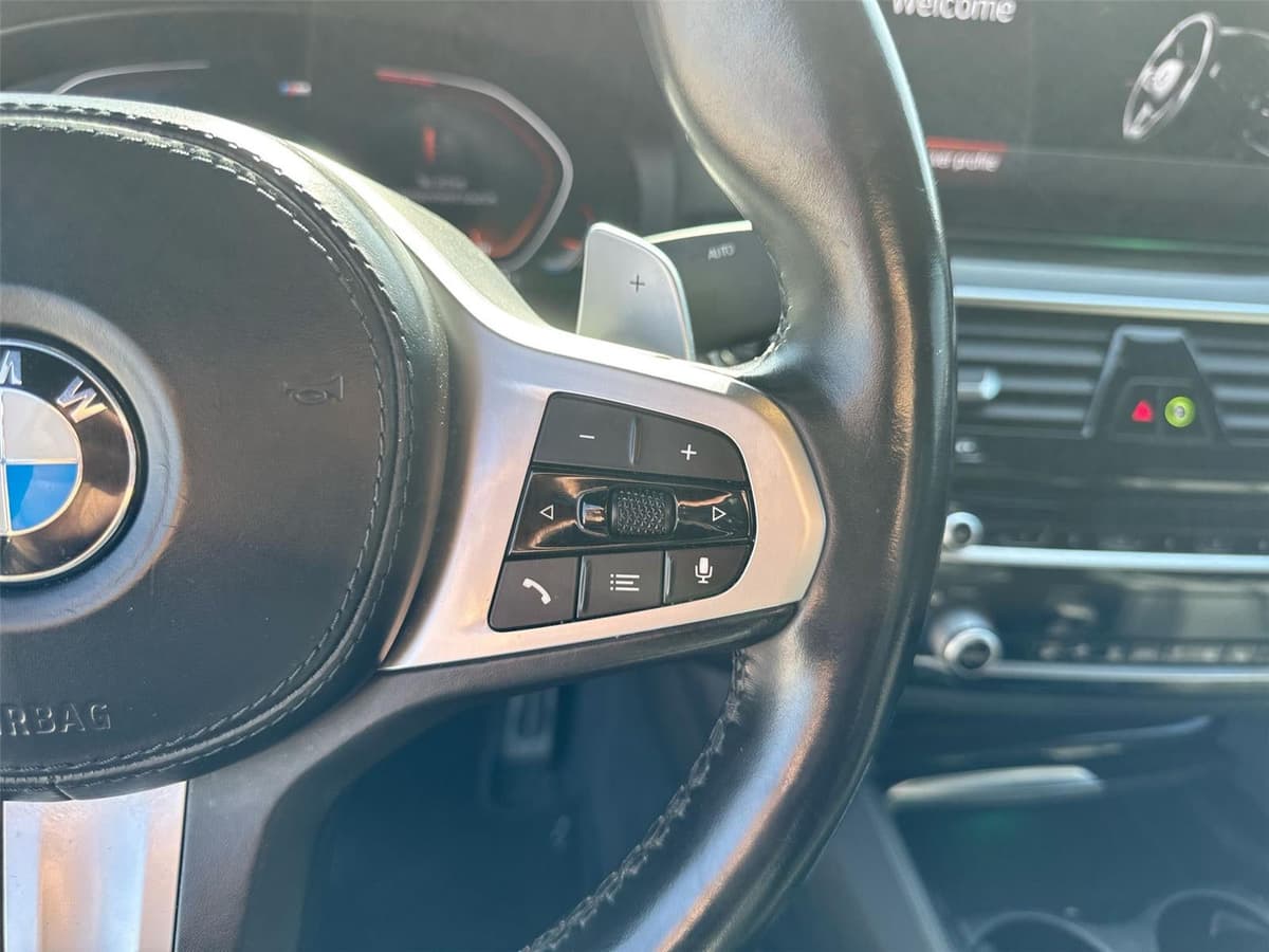 2021 BMW 5 Series - Image 28