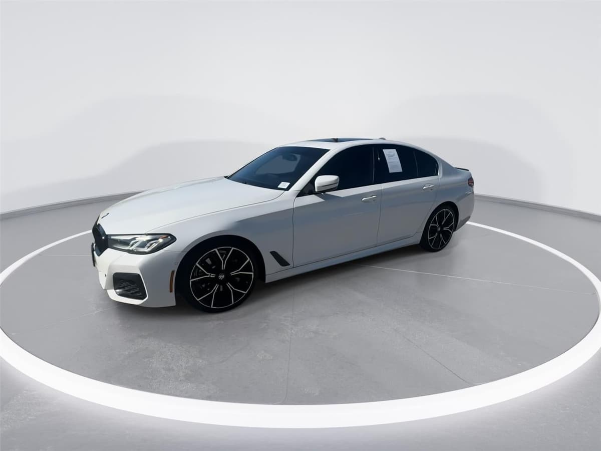 2021 BMW 5 Series - Image 4
