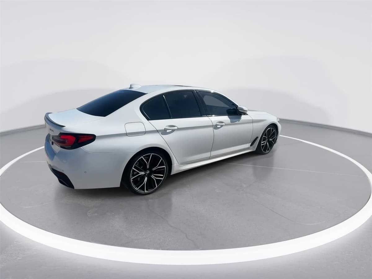 2021 BMW 5 Series - Image 8