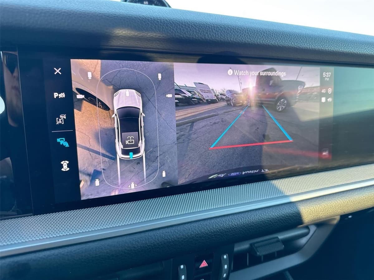 2024 Porsche Cayenne - Image 24