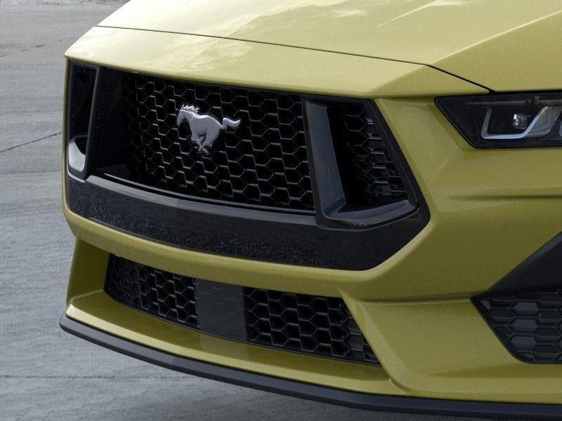 2025 Ford Mustang - Image 17
