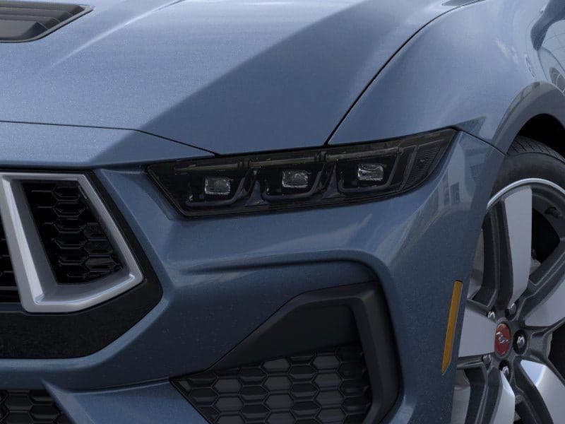 2025 Ford Mustang - Image 18