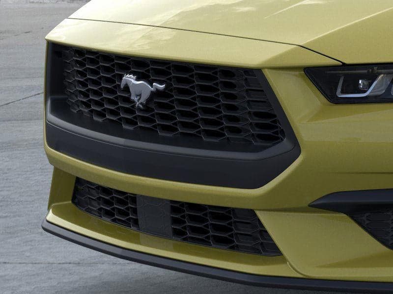 2025 Ford Mustang - Image 17