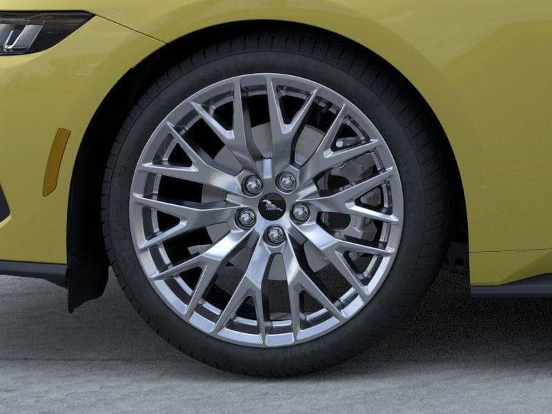 2025 Ford Mustang - Image 19
