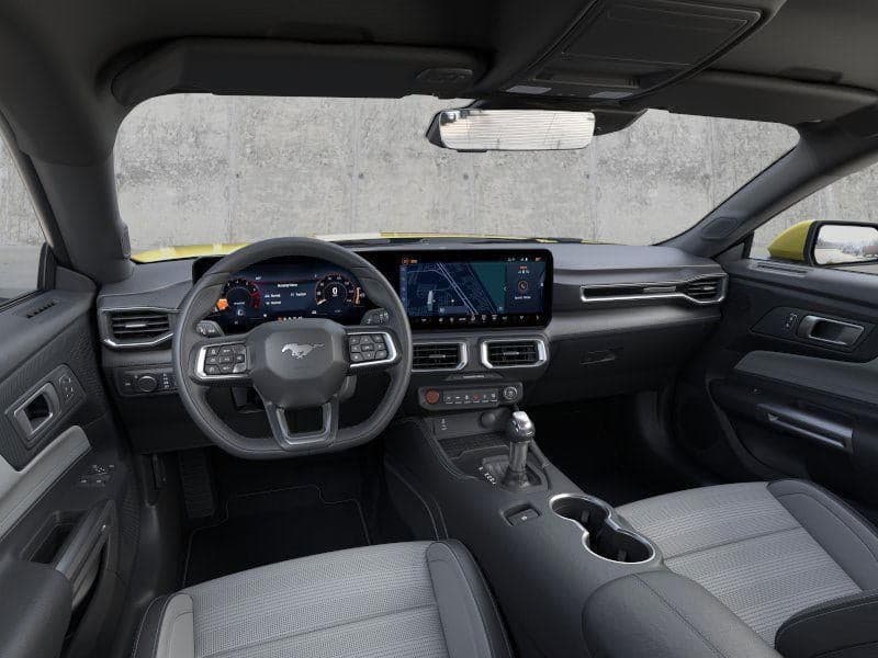 2025 Ford Mustang - Image 9