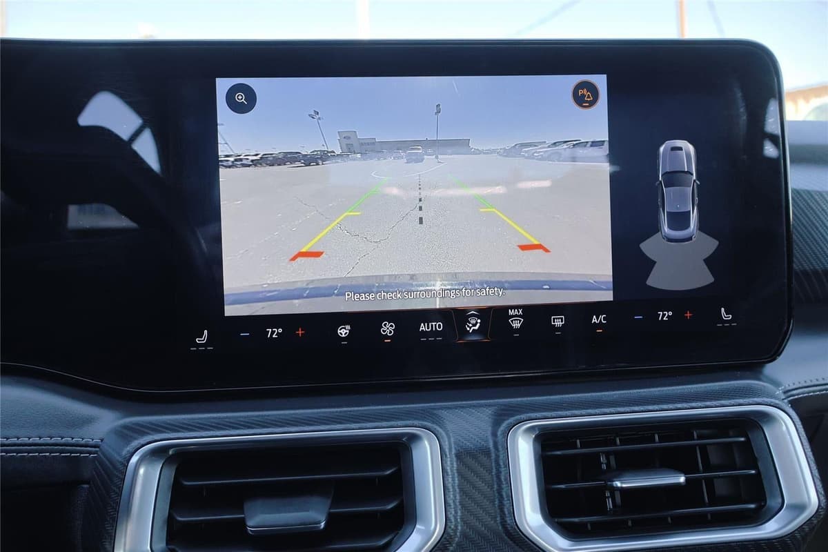 2025 Ford Mustang - Image 21