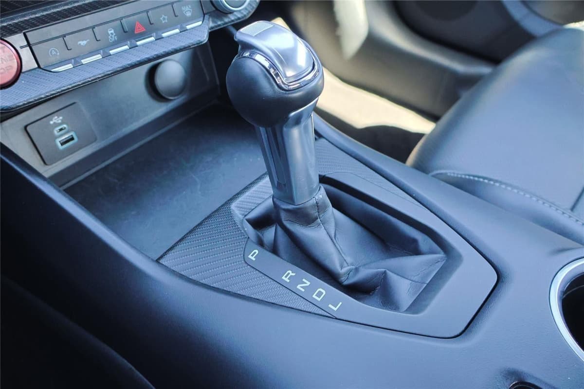 2025 Ford Mustang - Image 23