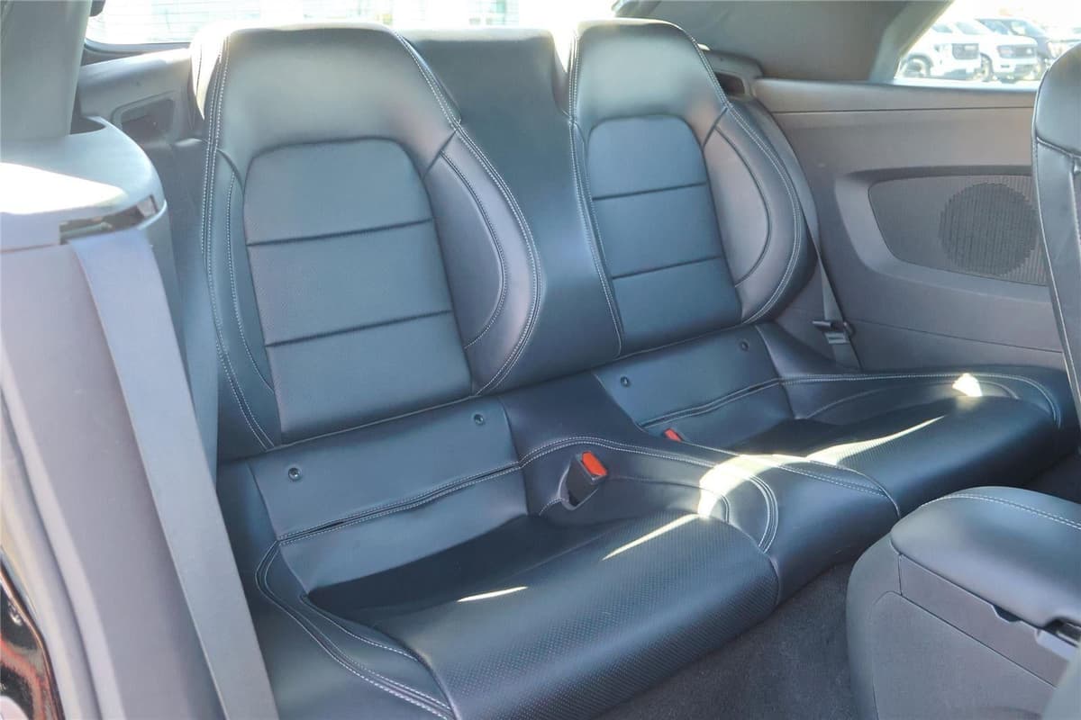 2025 Ford Mustang - Image 32