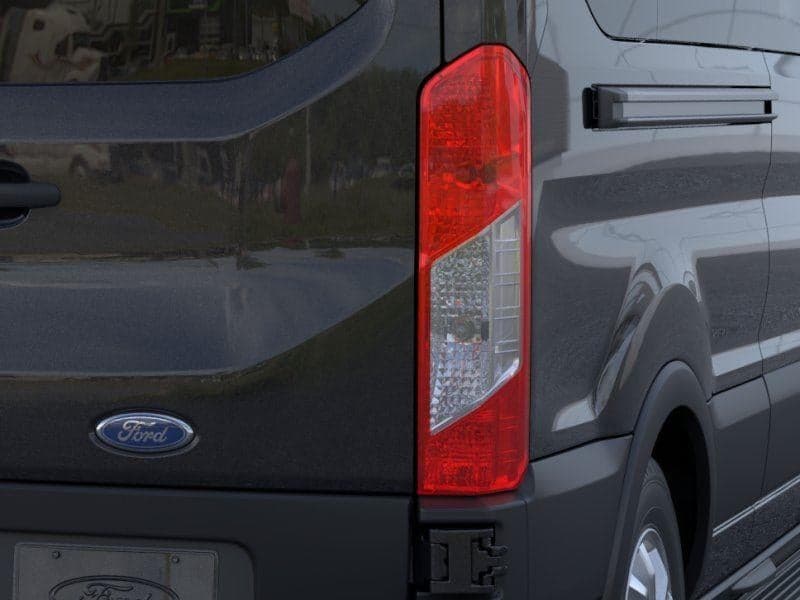 2025 Ford Transit - Image 21