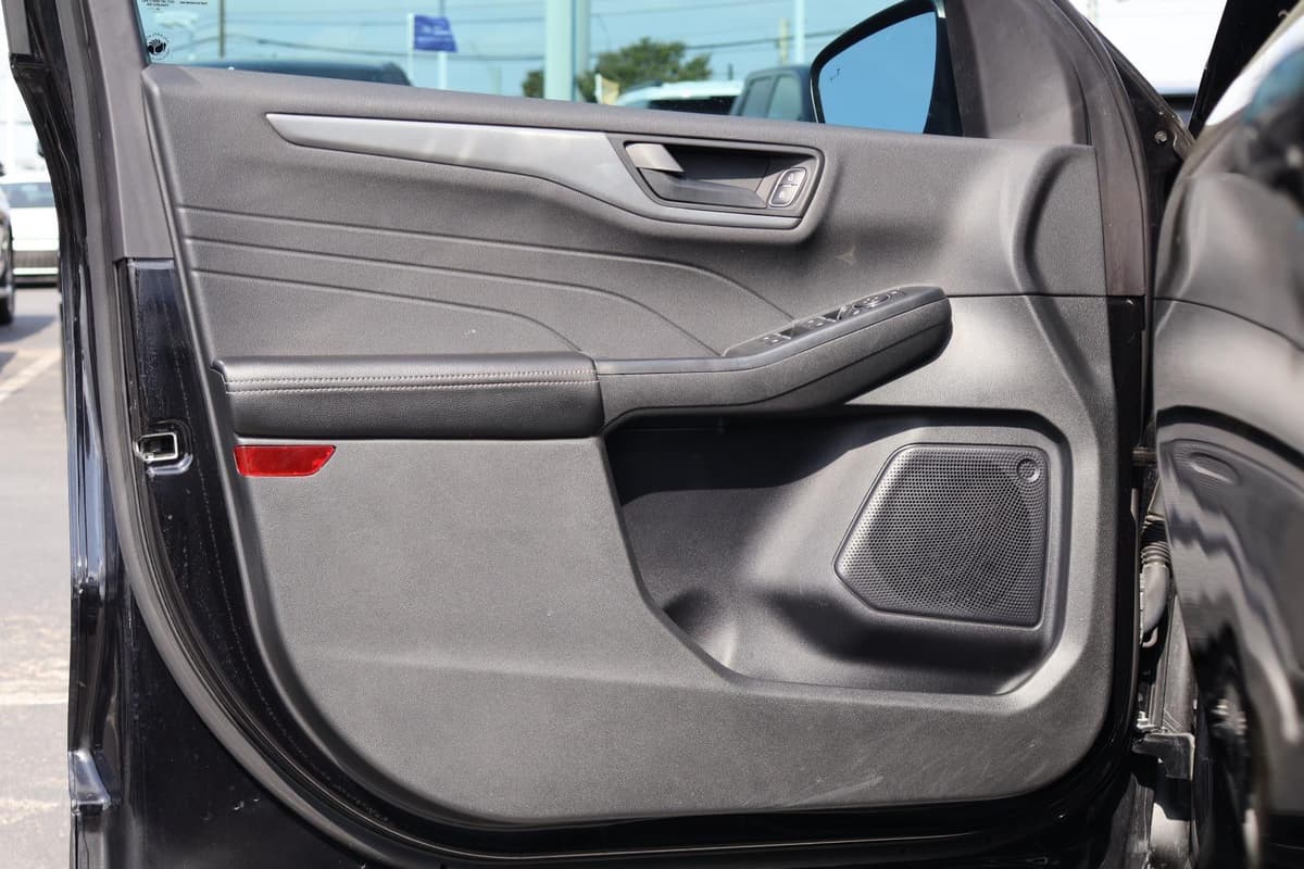 2023 Ford Escape - Image 11