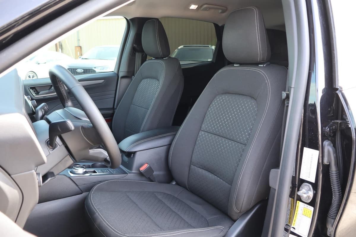 2023 Ford Escape - Image 14