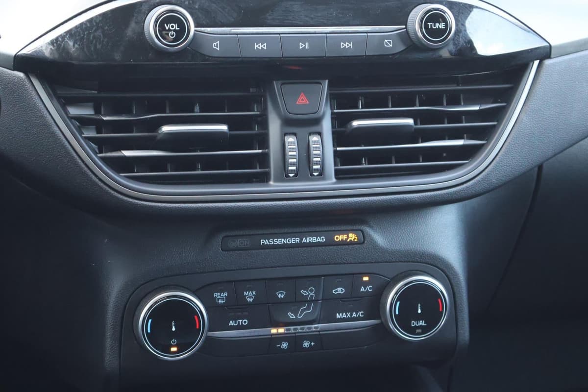 2023 Ford Escape - Image 25