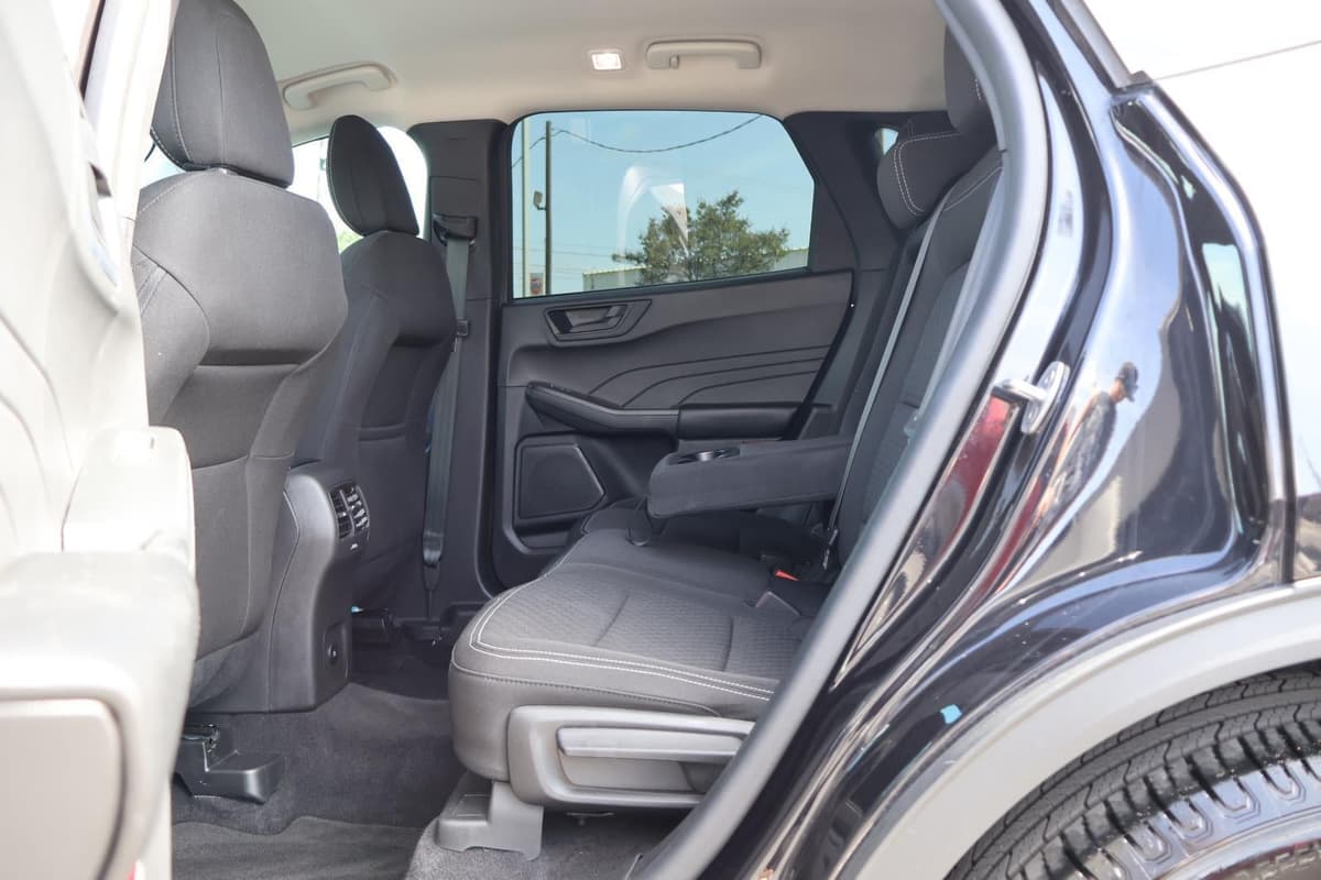 2023 Ford Escape - Image 31