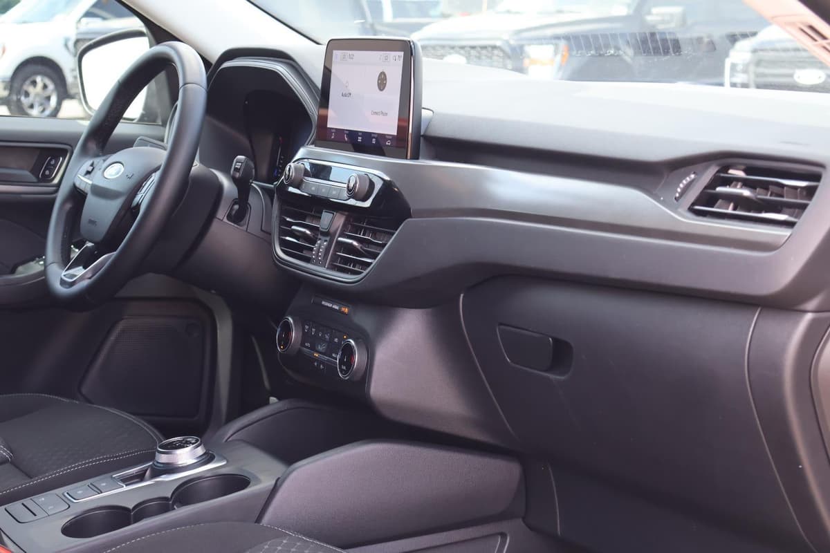2023 Ford Escape - Image 37