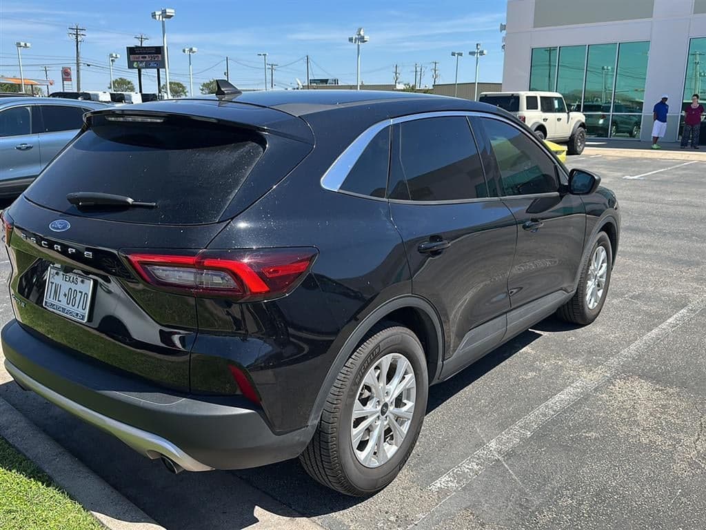 2023 Ford Escape - Image 43