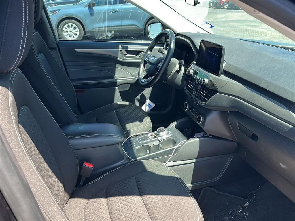 2023 Ford Escape - Image 44