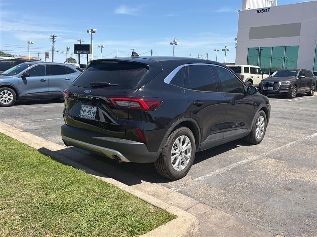 2023 Ford Escape - Image 51