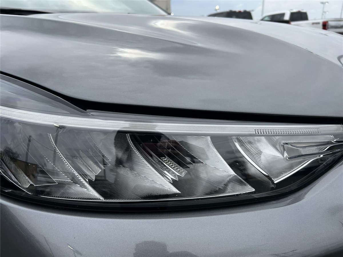 2025 Ford Escape - Image 11