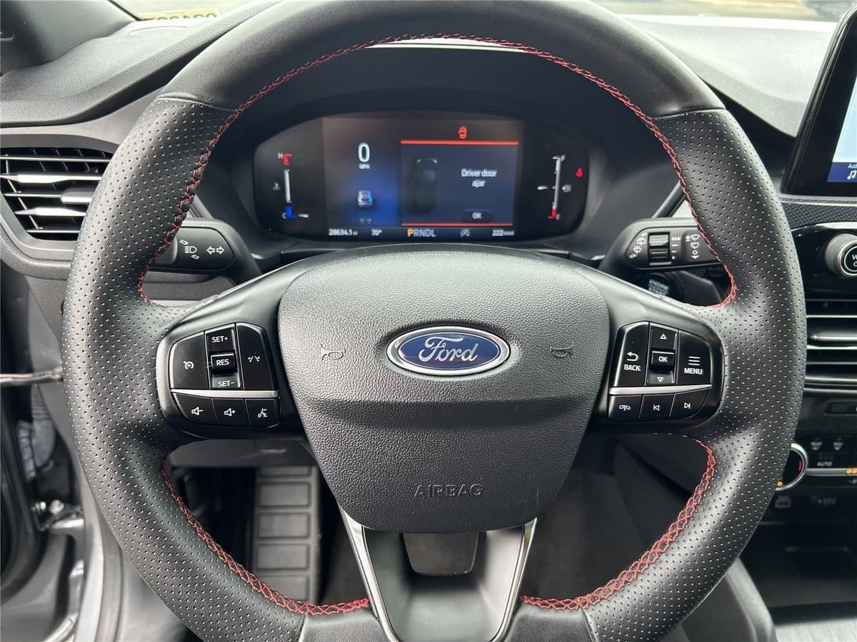 2025 Ford Escape - Image 19