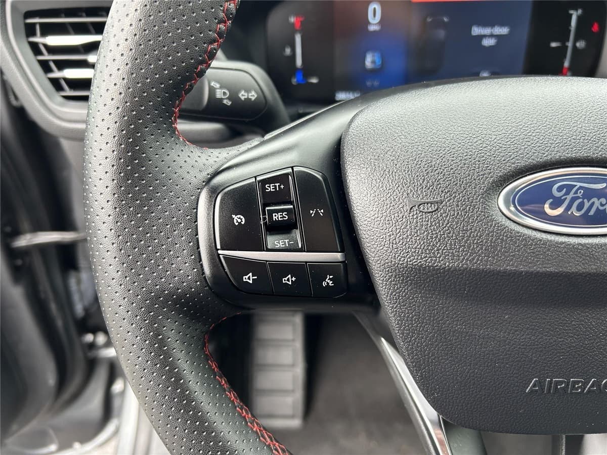 2025 Ford Escape - Image 20