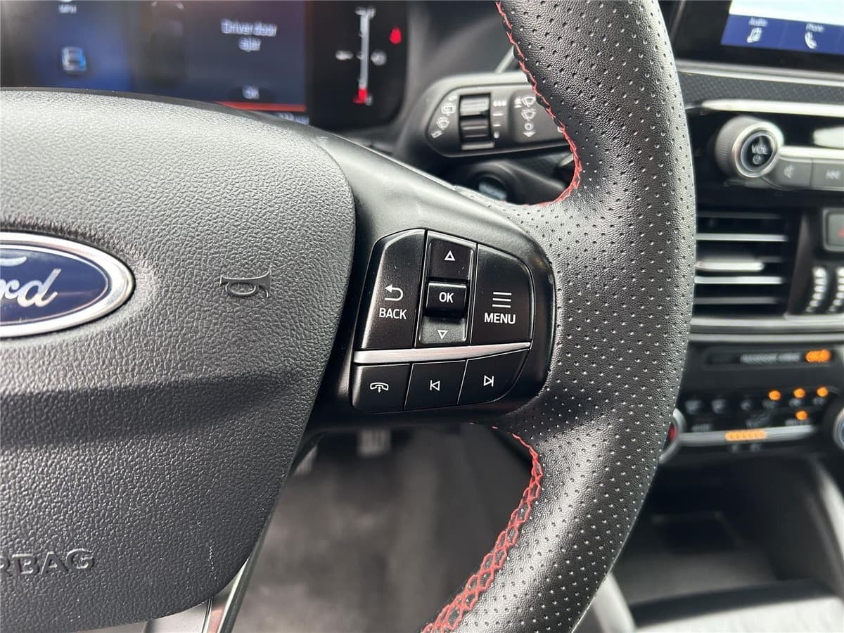 2025 Ford Escape - Image 21