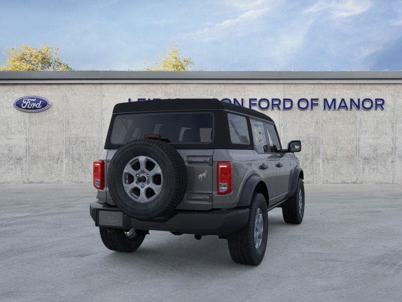 2025 Ford Bronco - Image 8