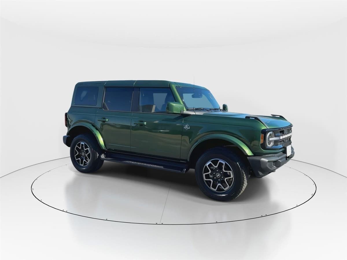 2025 Ford Bronco - Image 2