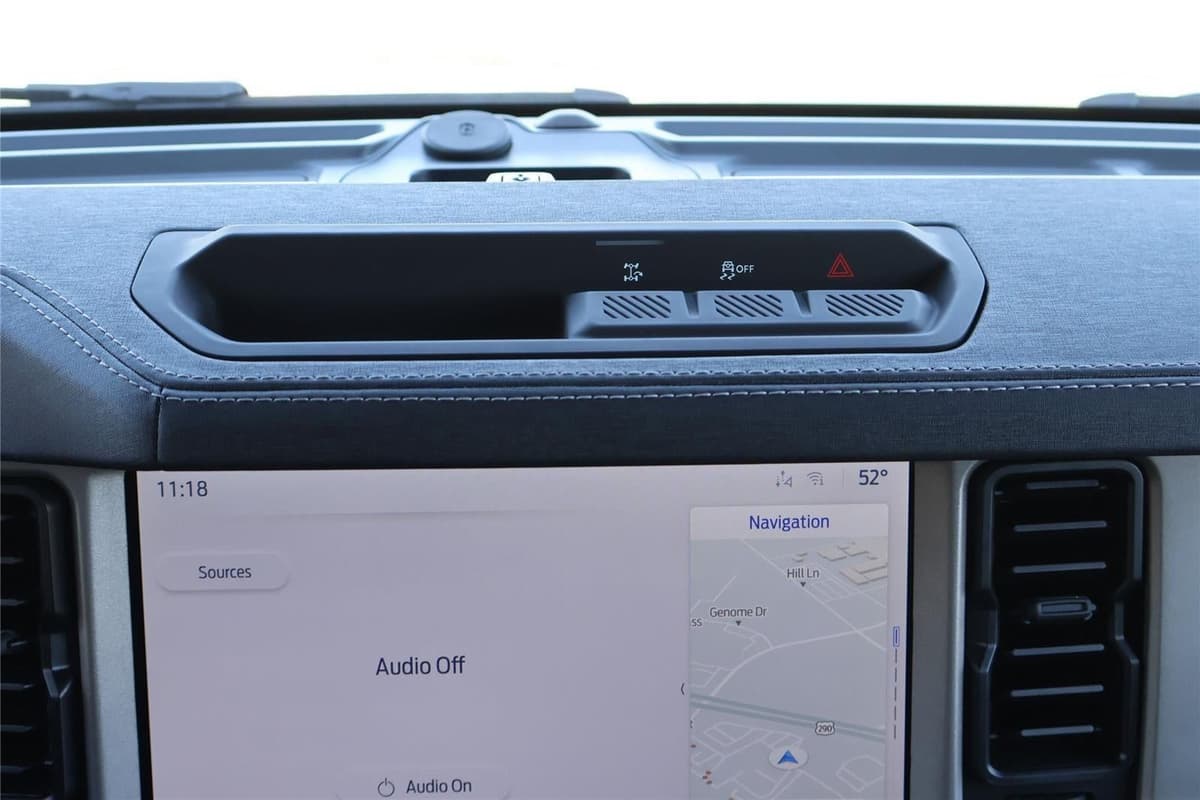 2025 Ford Bronco - Image 23