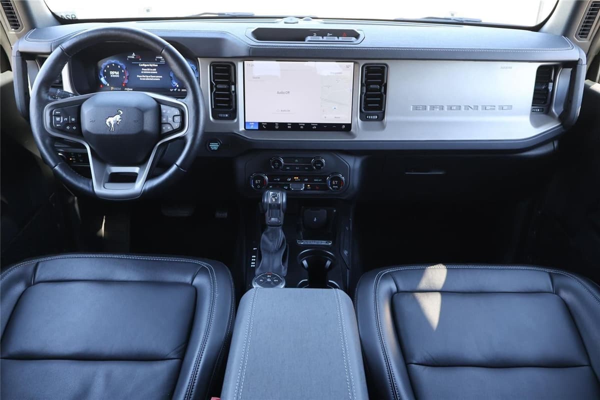 2025 Ford Bronco - Image 28