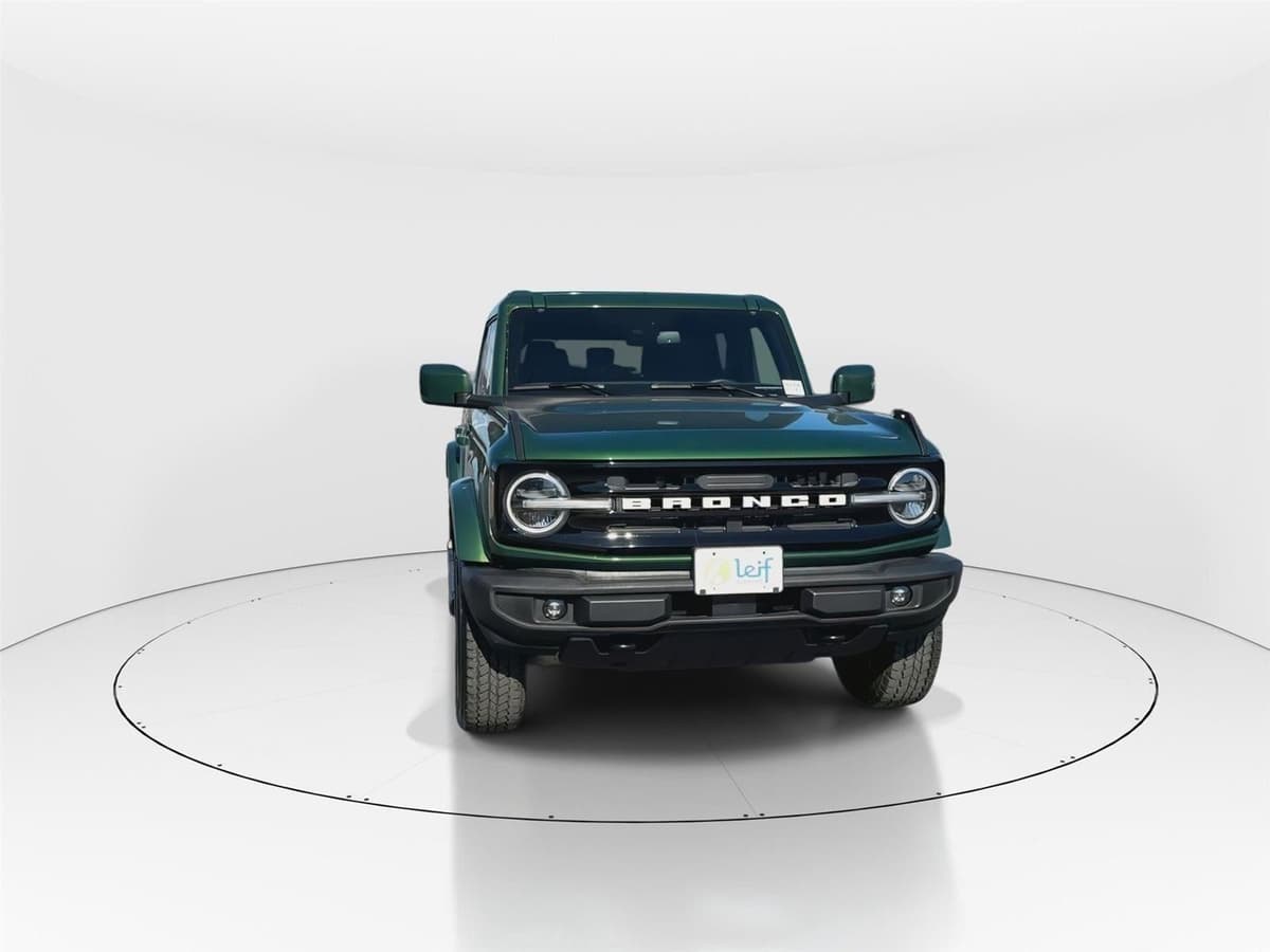 2025 Ford Bronco - Image 3