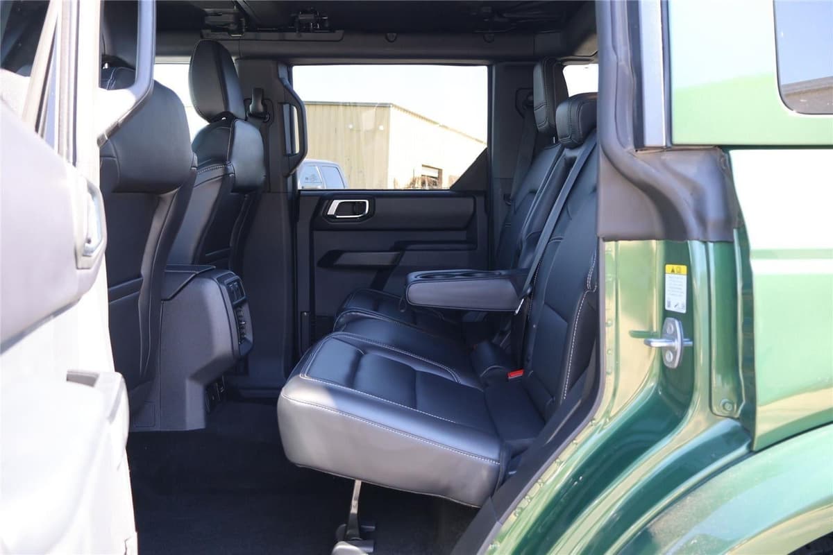 2025 Ford Bronco - Image 32