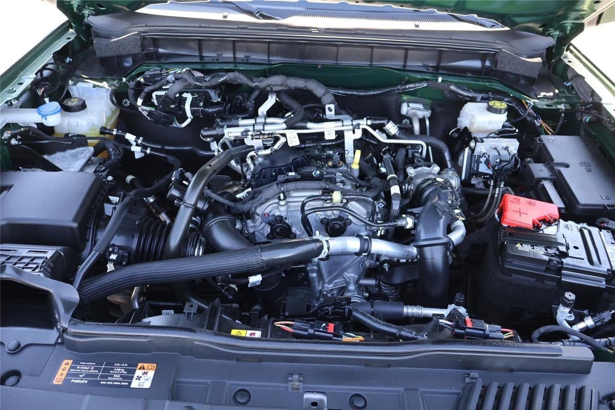 2025 Ford Bronco - Image 40