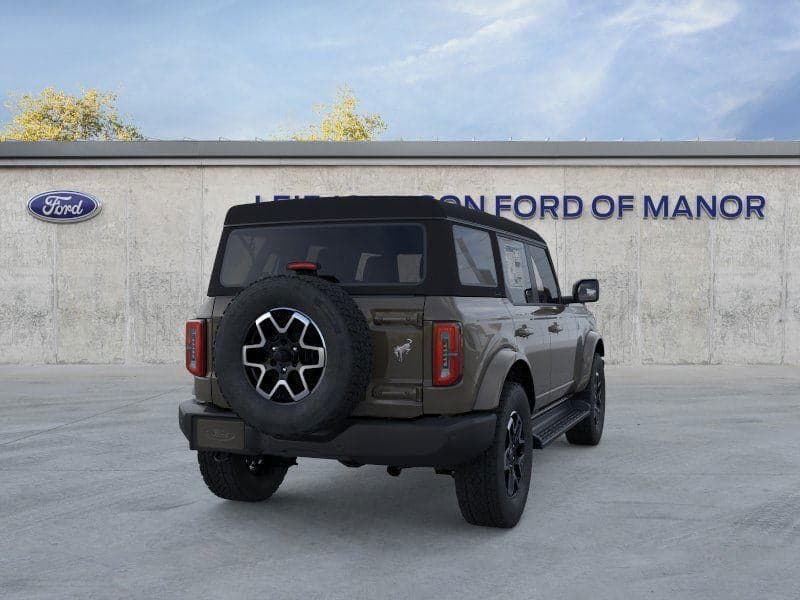 2025 Ford Bronco - Image 8