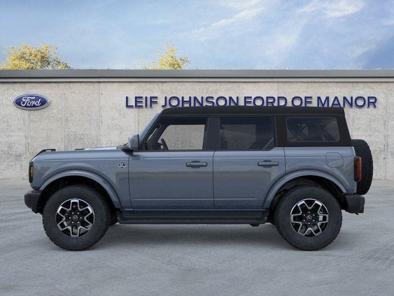 2025 Ford Bronco - Image 3
