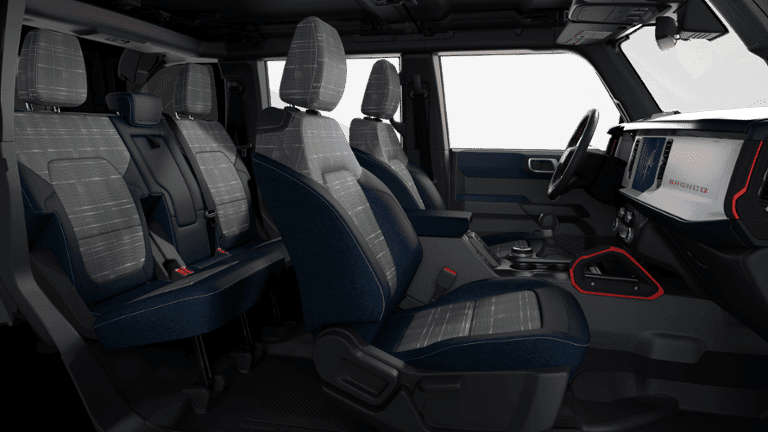 2025 Ford Bronco - Image 30