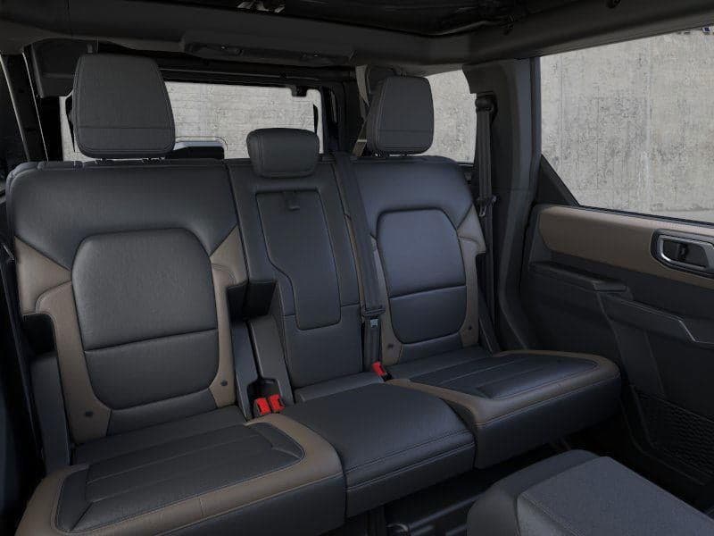 2025 Ford Bronco - Image 11