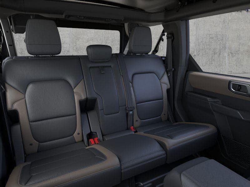 2025 Ford Bronco - Image 11