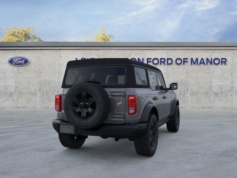 2025 Ford Bronco - Image 8