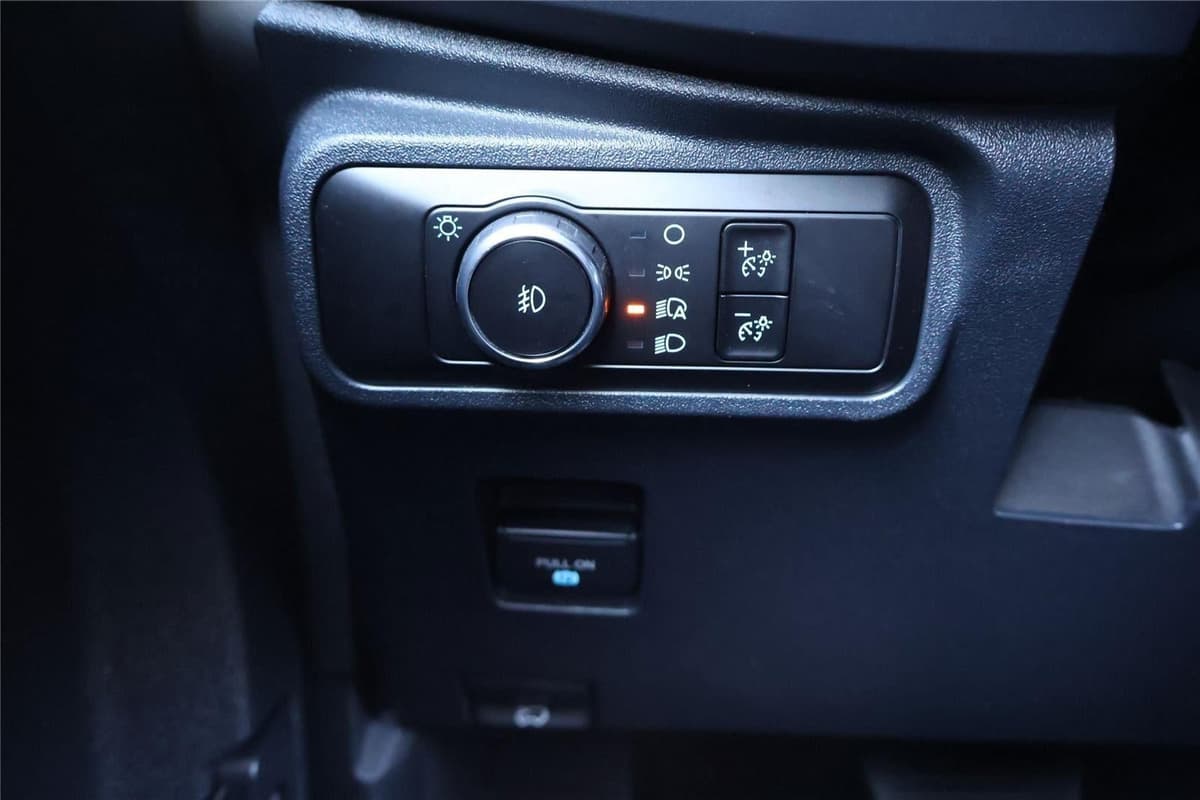 2025 Ford Bronco - Image 17