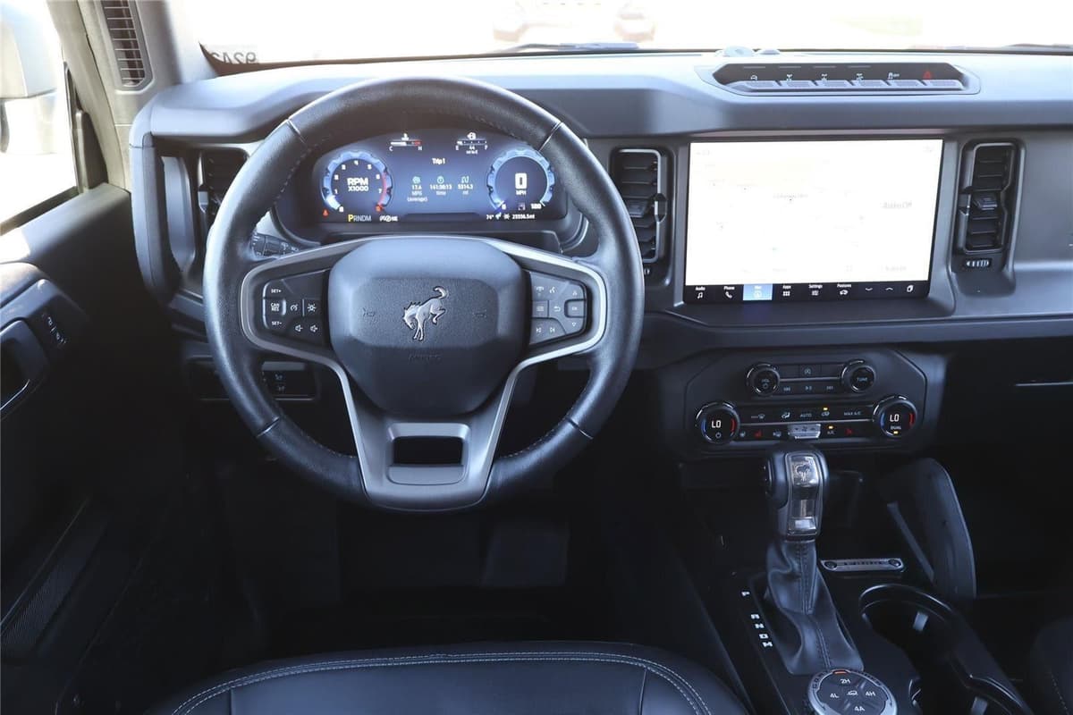 2025 Ford Bronco - Image 26