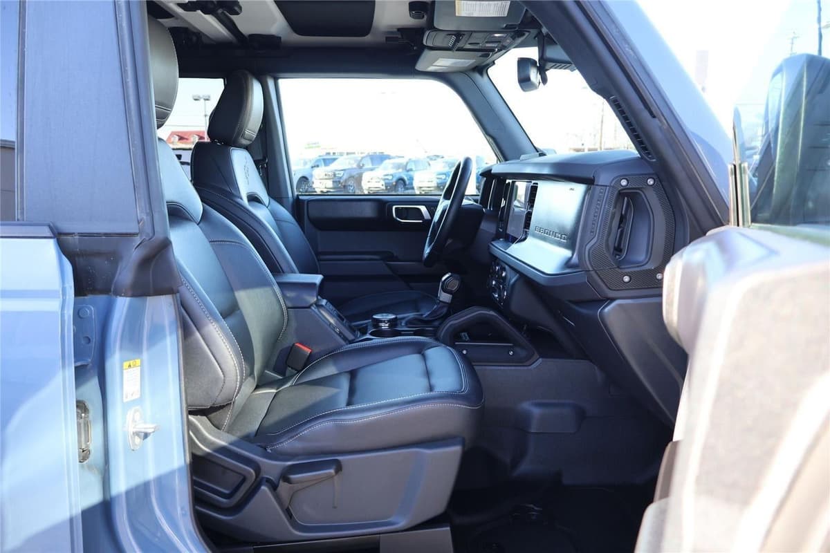 2025 Ford Bronco - Image 36