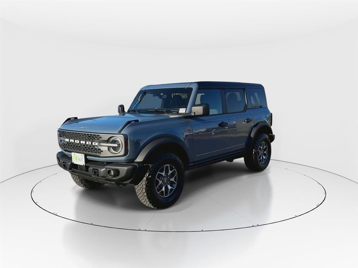 2025 Ford Bronco - Image 4