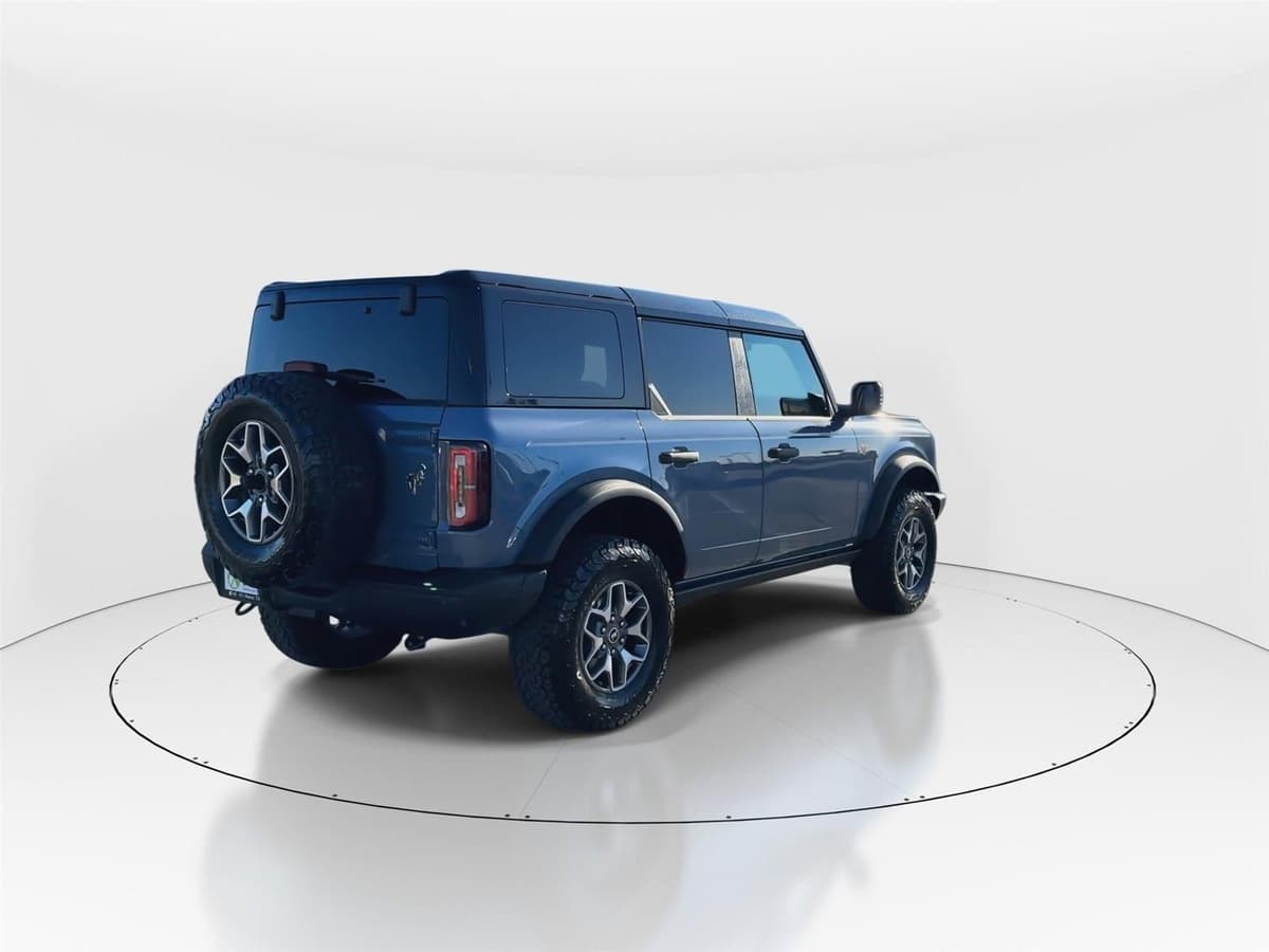 2025 Ford Bronco - Image 8