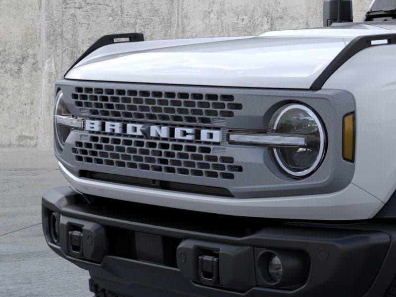 2025 Ford Bronco - Image 19