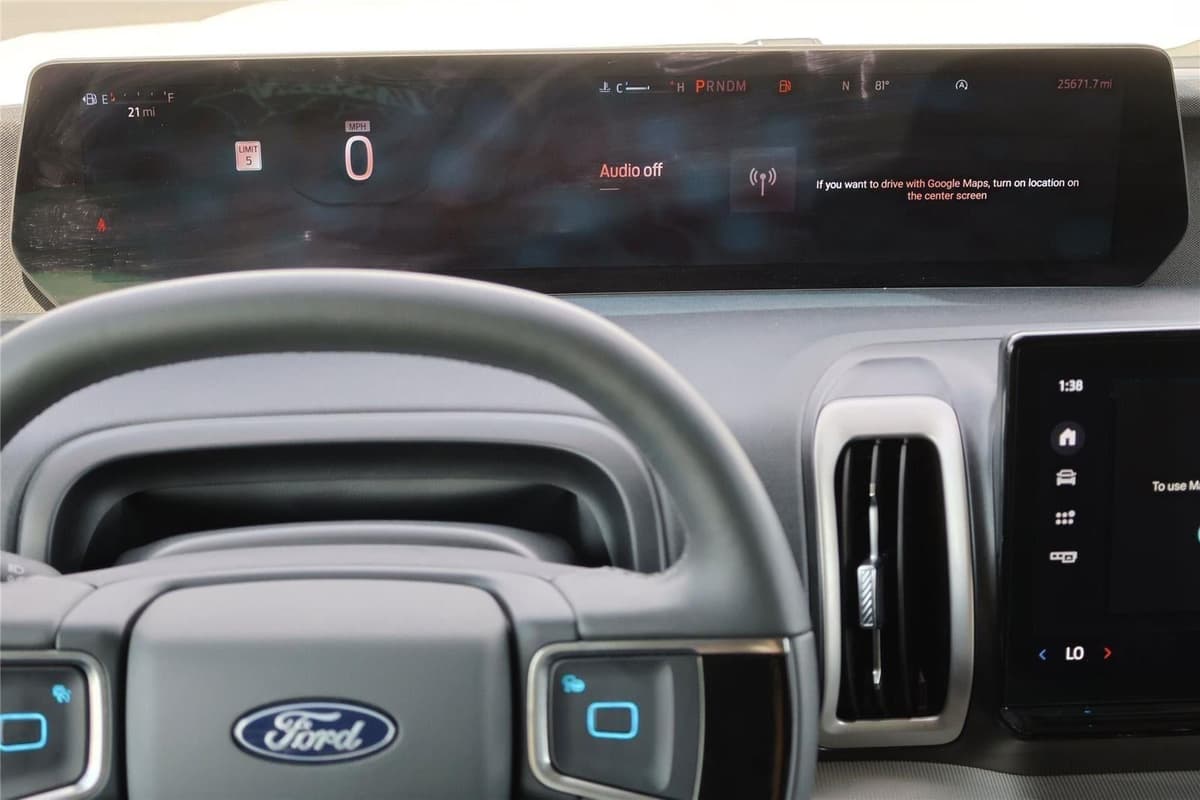 2025 Ford Expedition - Image 19